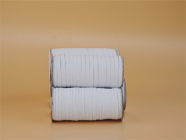 Ride the horse with elastic bands